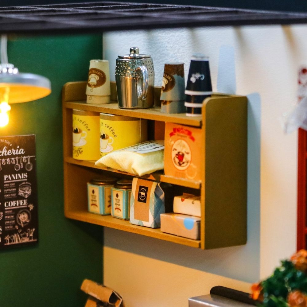 Miniature House - Afternoon Coffee
