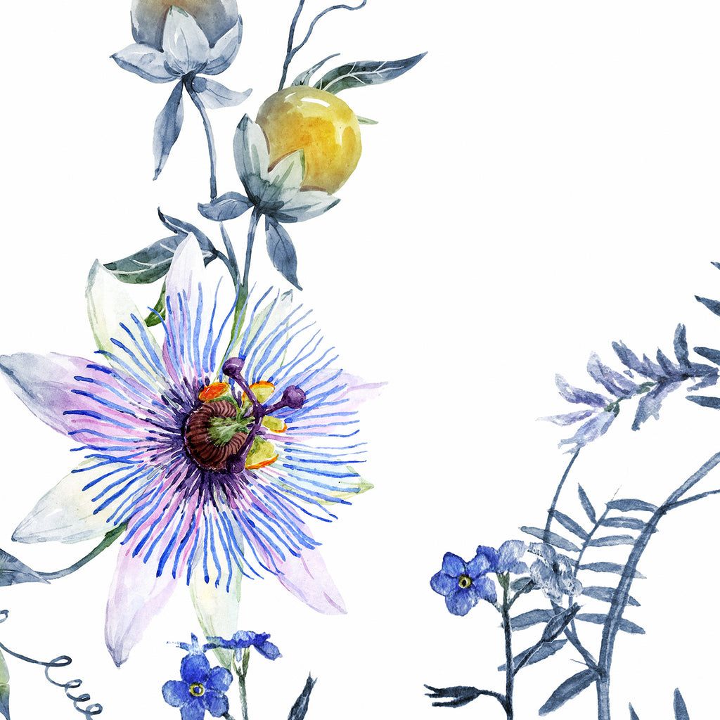 Lé Papiers De Ninon – Carta da parati panoramica Volubilis Blue - Multicolore, illustrazione ad acquerello di fiori e frutti, su sfondo bianco, nei toni del blu e del giallo