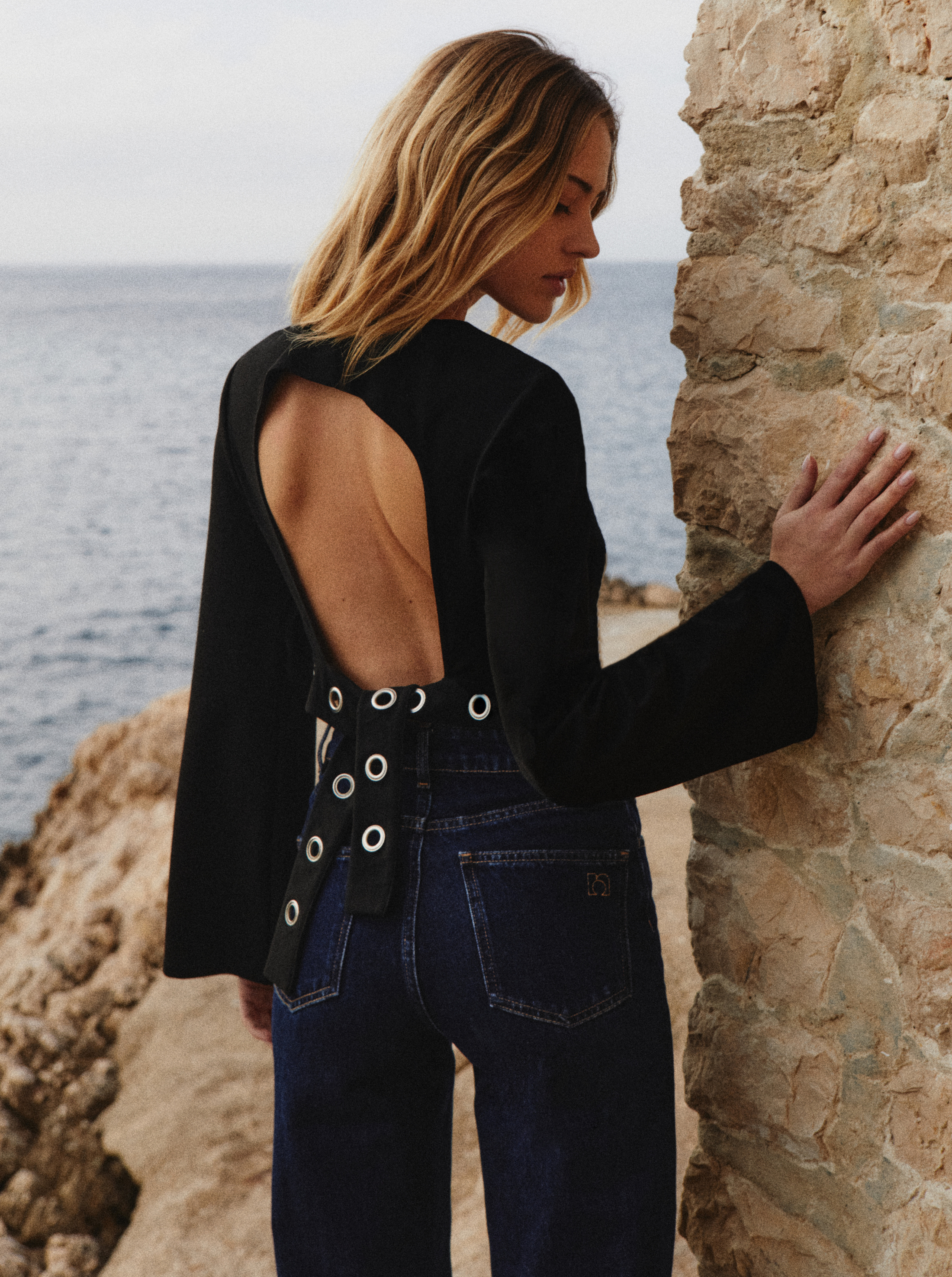Top Edgy Black