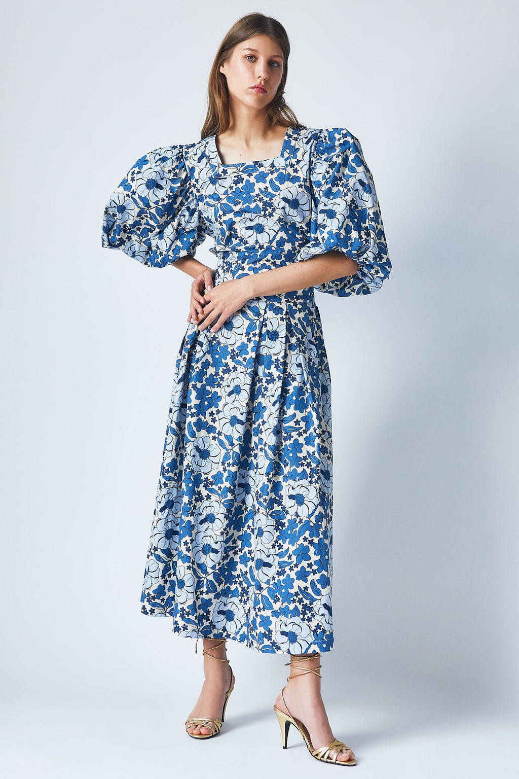 Top Peggy Blue Bloom