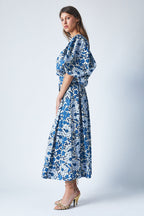 Top Peggy Blue Bloom