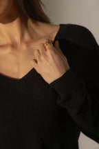 V-Neck Sweater Front And Back - Lova - Black