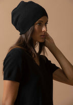 Camiseta con cuello de pico - Efimia - Negro