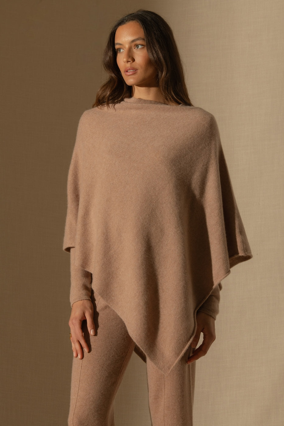 4-Ply Poncho - Georgia - Camel Heather