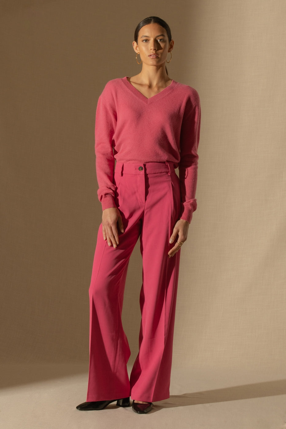 Kalie V-Neck Sweater - Strawberry