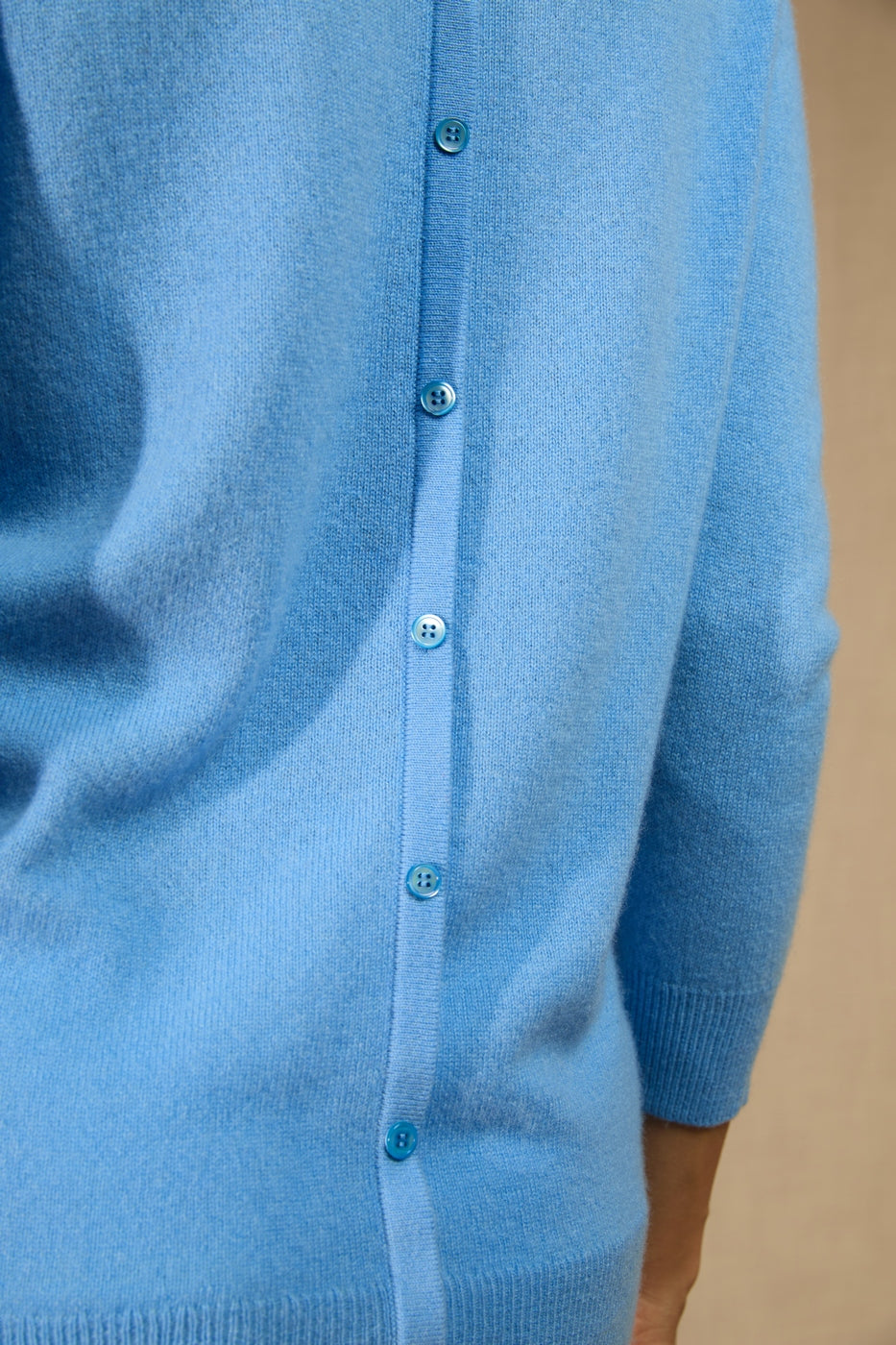 Pull Col Rond Boutonné Dos Vanessa - Baby Blue