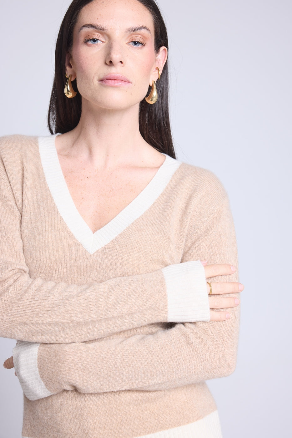 Jersey de cuello en V de canalé de color Perla - Beige crema blanco - Mujer