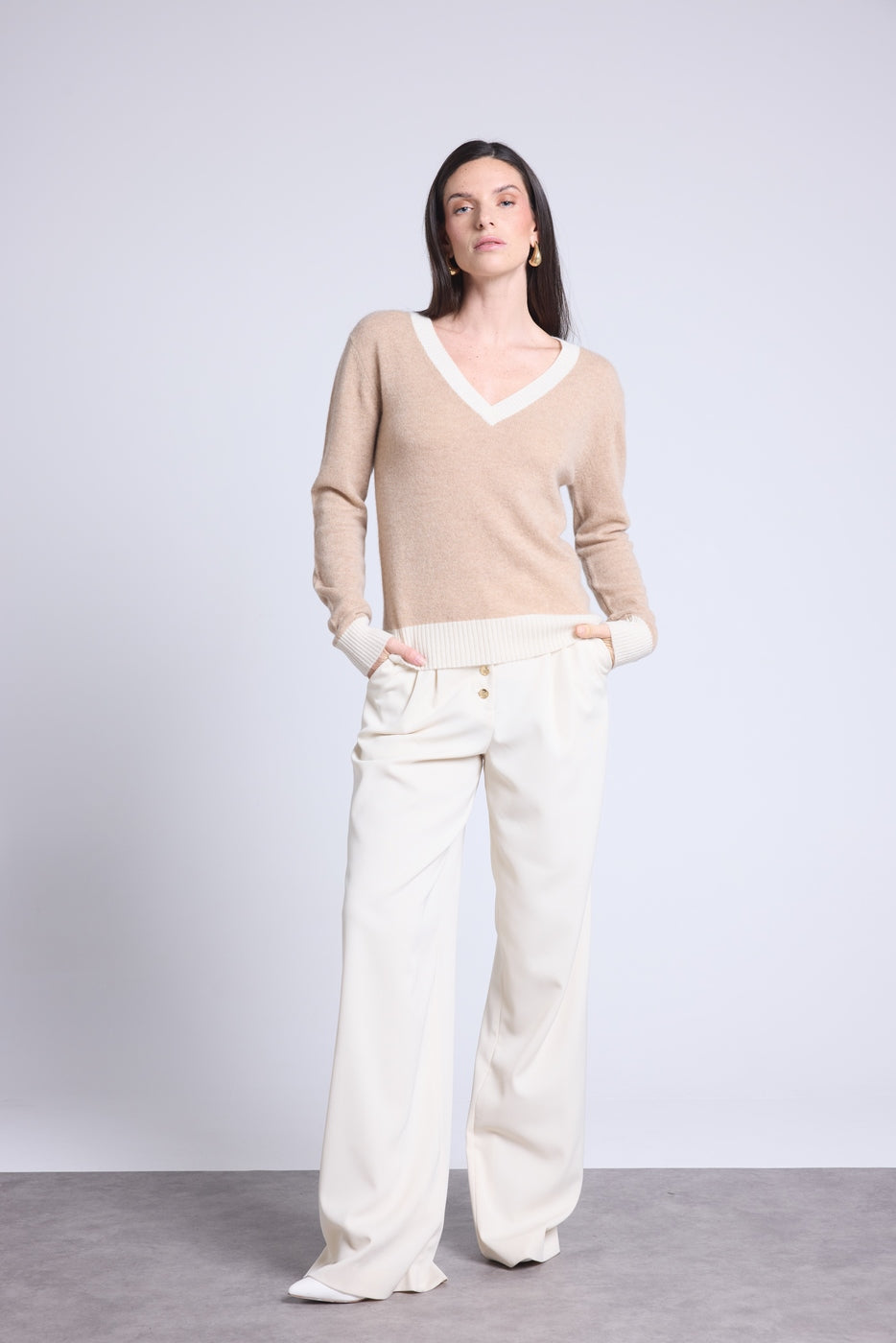 Jersey de cuello en V de canalé de color Perla - Beige crema blanco - Mujer
