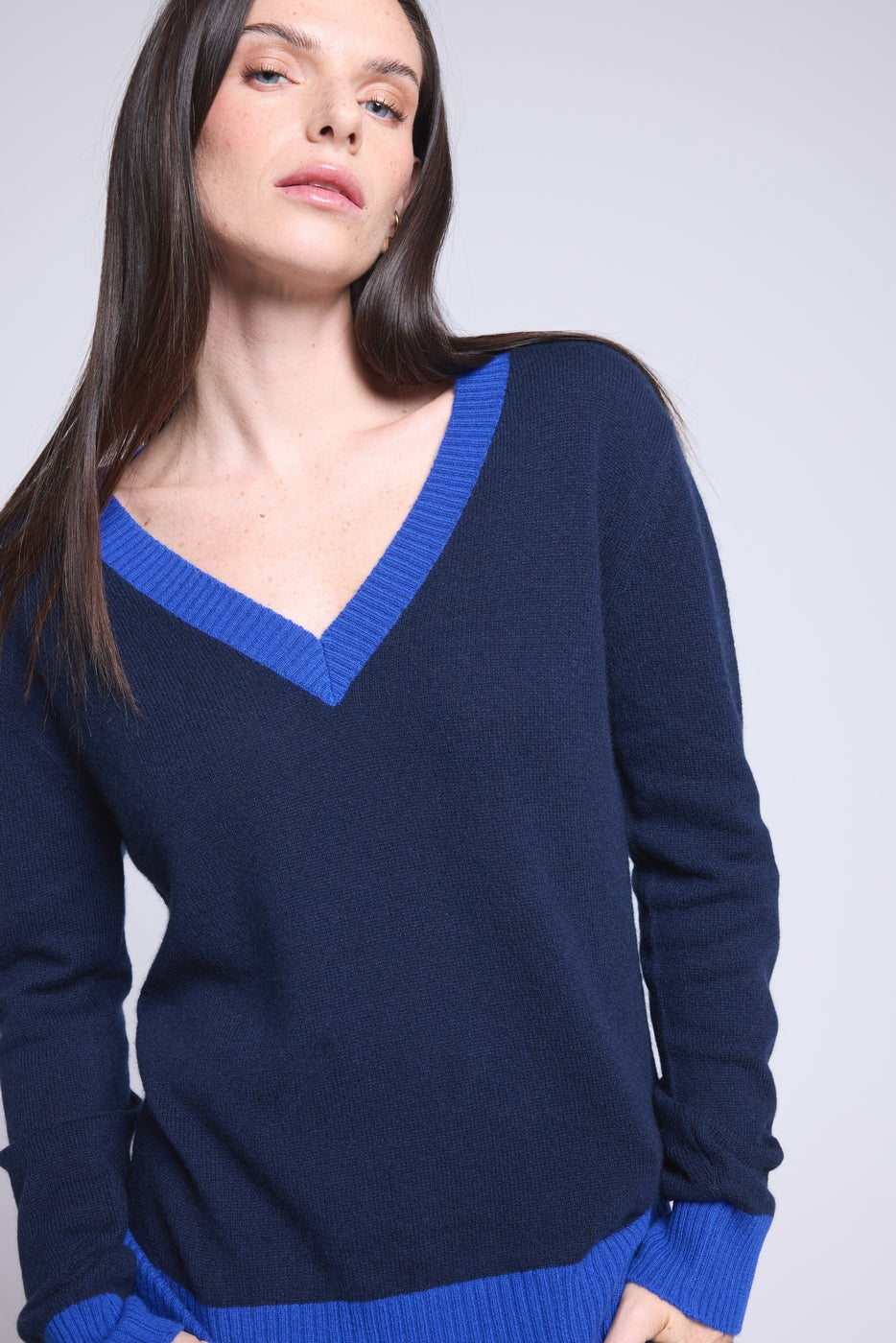 Jersey de cuello en V Perla de canalé de color - Azul marino azul rey - Mujer