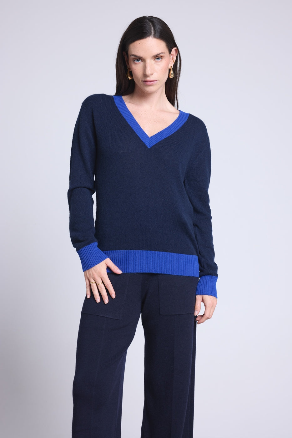 Jersey de cuello en V Perla de canalé de color - Azul marino azul rey - Mujer