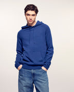 #label: Arnau mesure 1,87m et porte une taille M