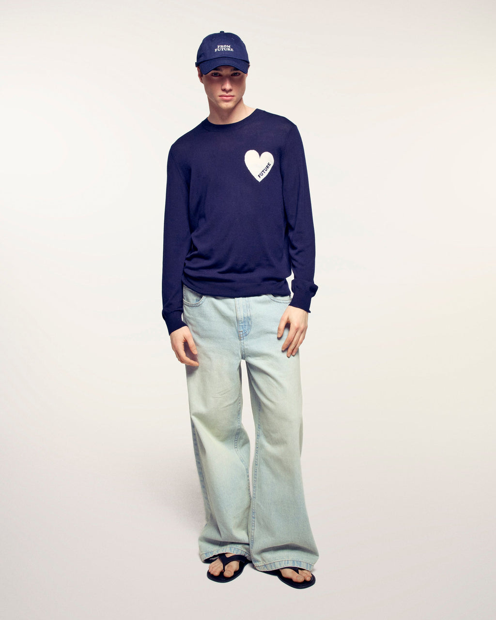 Jersey con cuello redondo y corazón - Azul marino