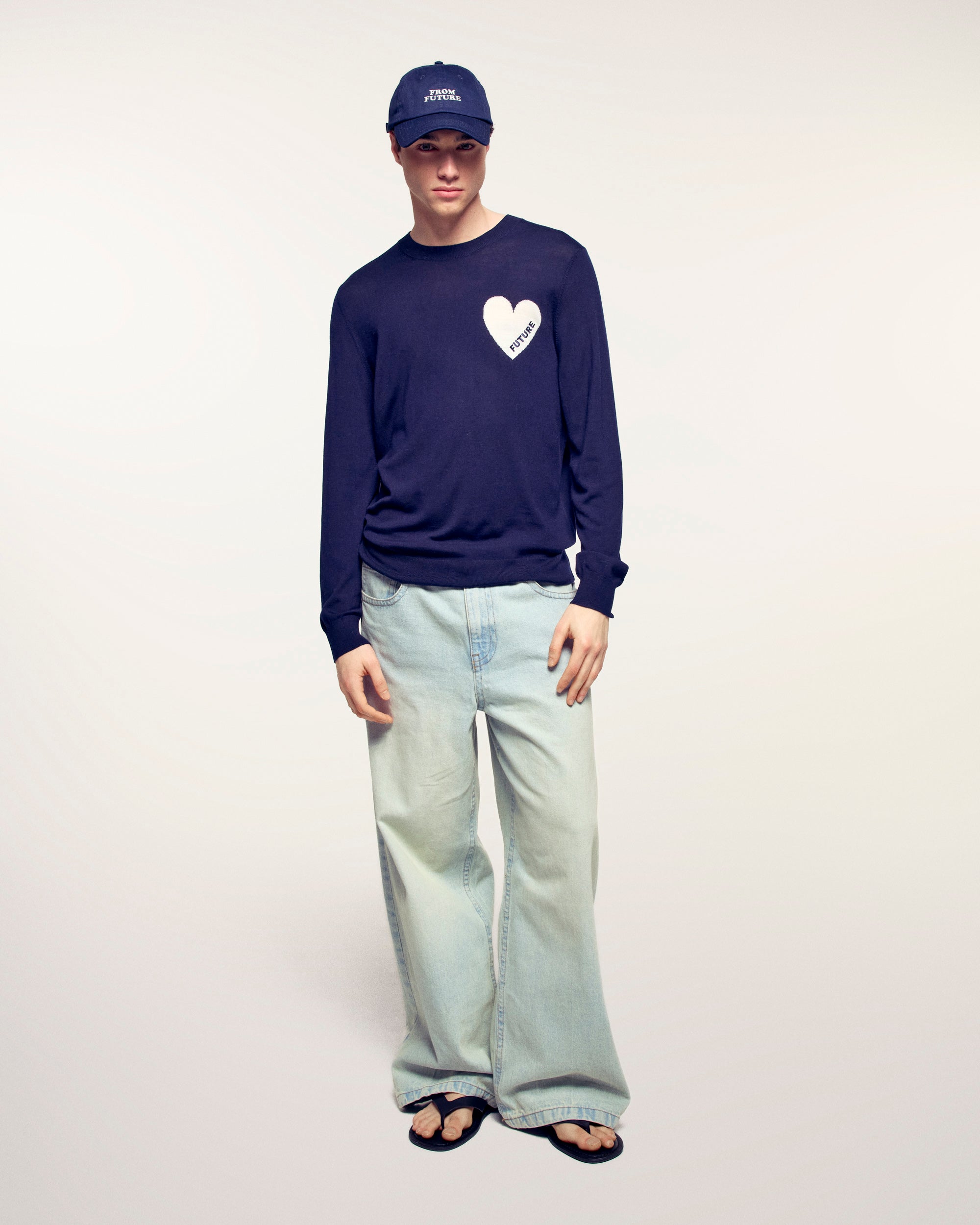 Jersey con cuello redondo y corazón - Azul marino