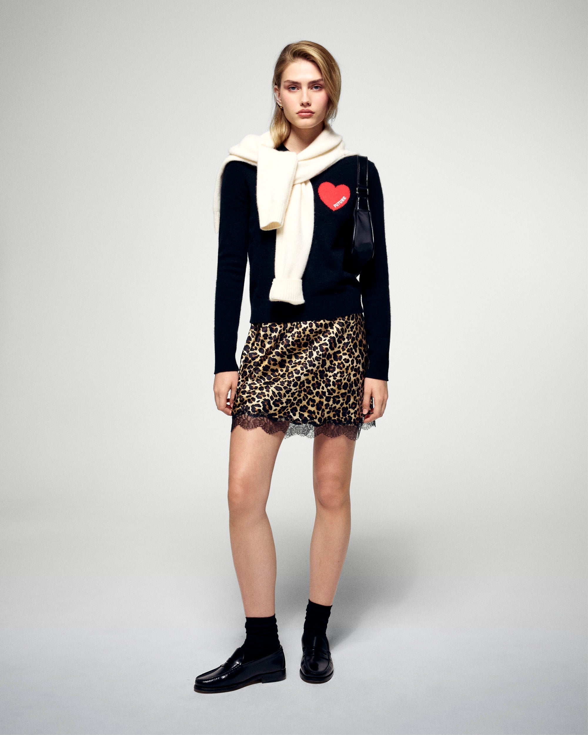 Jersey con cuello redondo y corazón bordado Future - Negro - Mujer