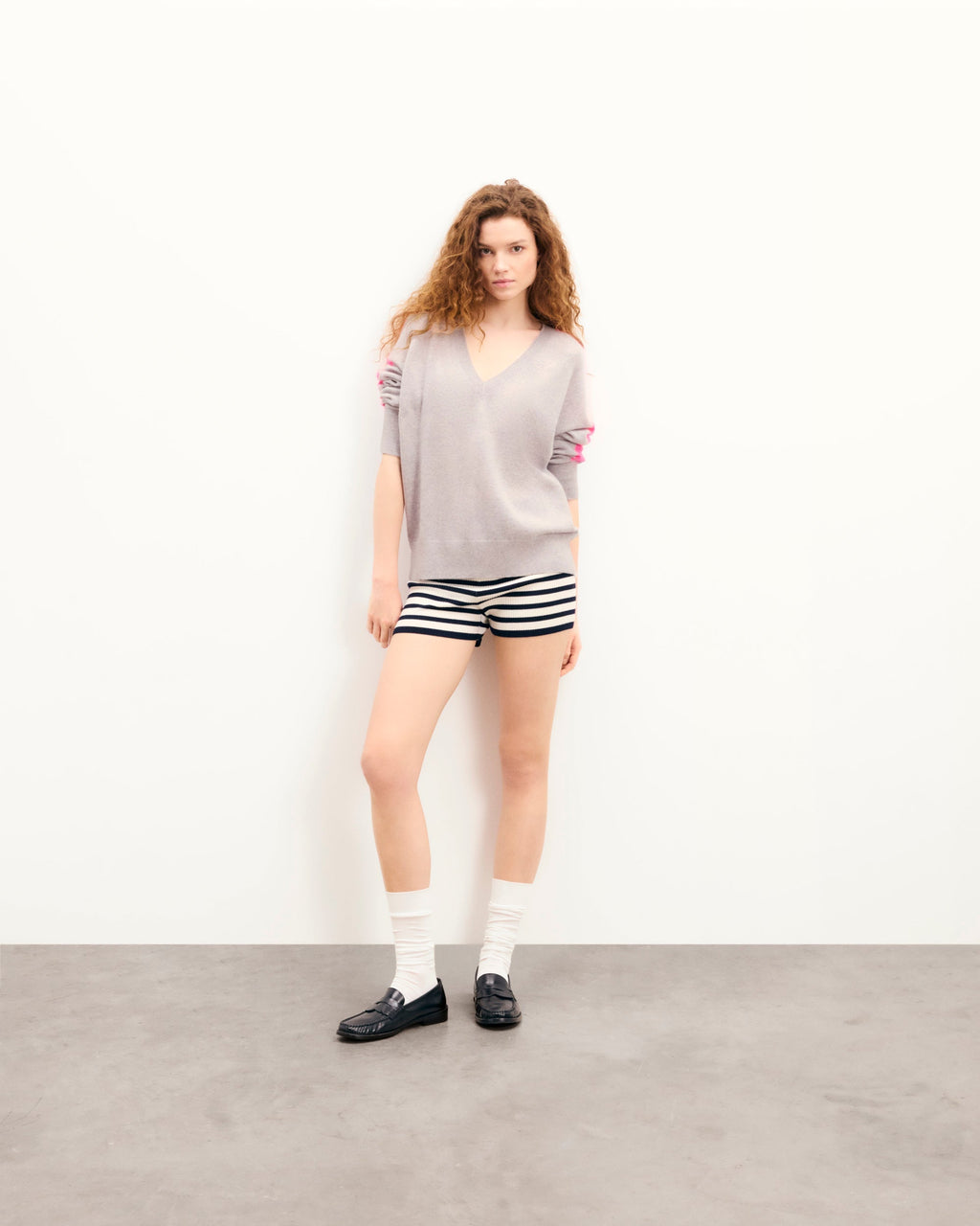 Oversized V-Neck Striped Jumper - Light Mottled Grey - Women