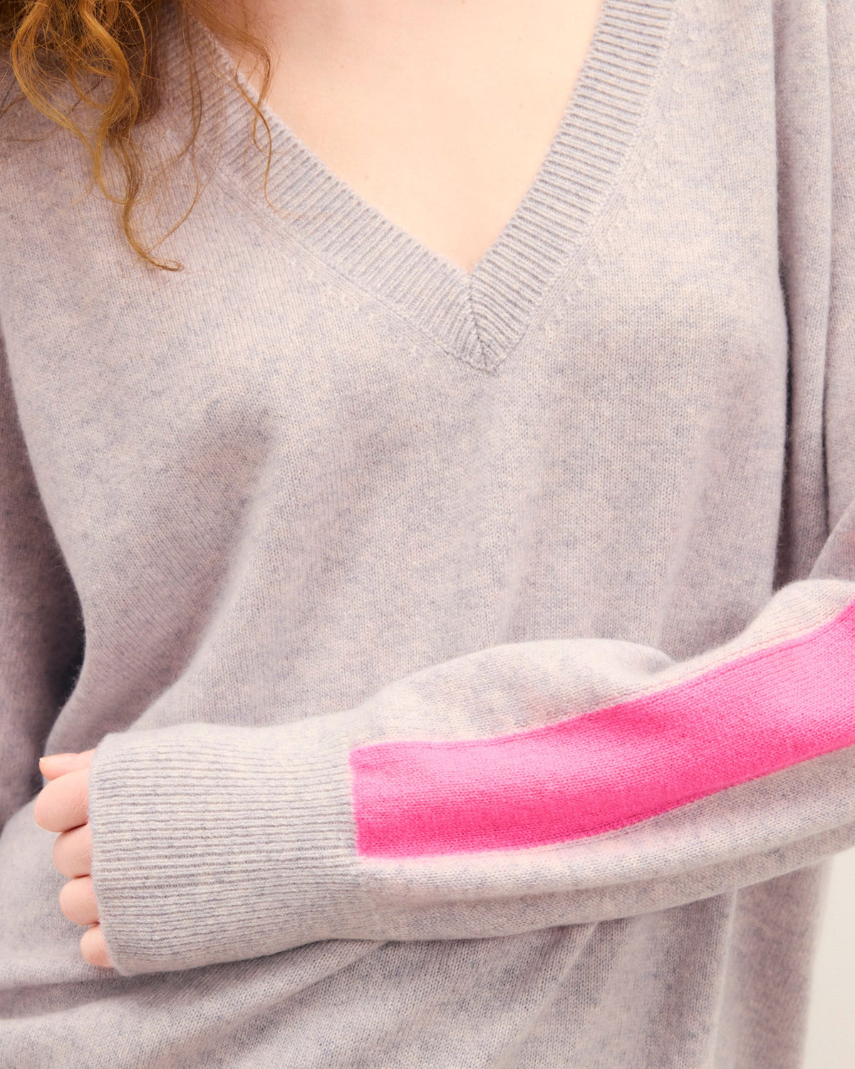 Oversized V-Neck Striped Jumper - Light Mottled Grey - Women