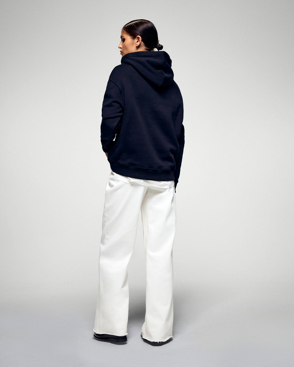 Sudadera con capucha y corazón