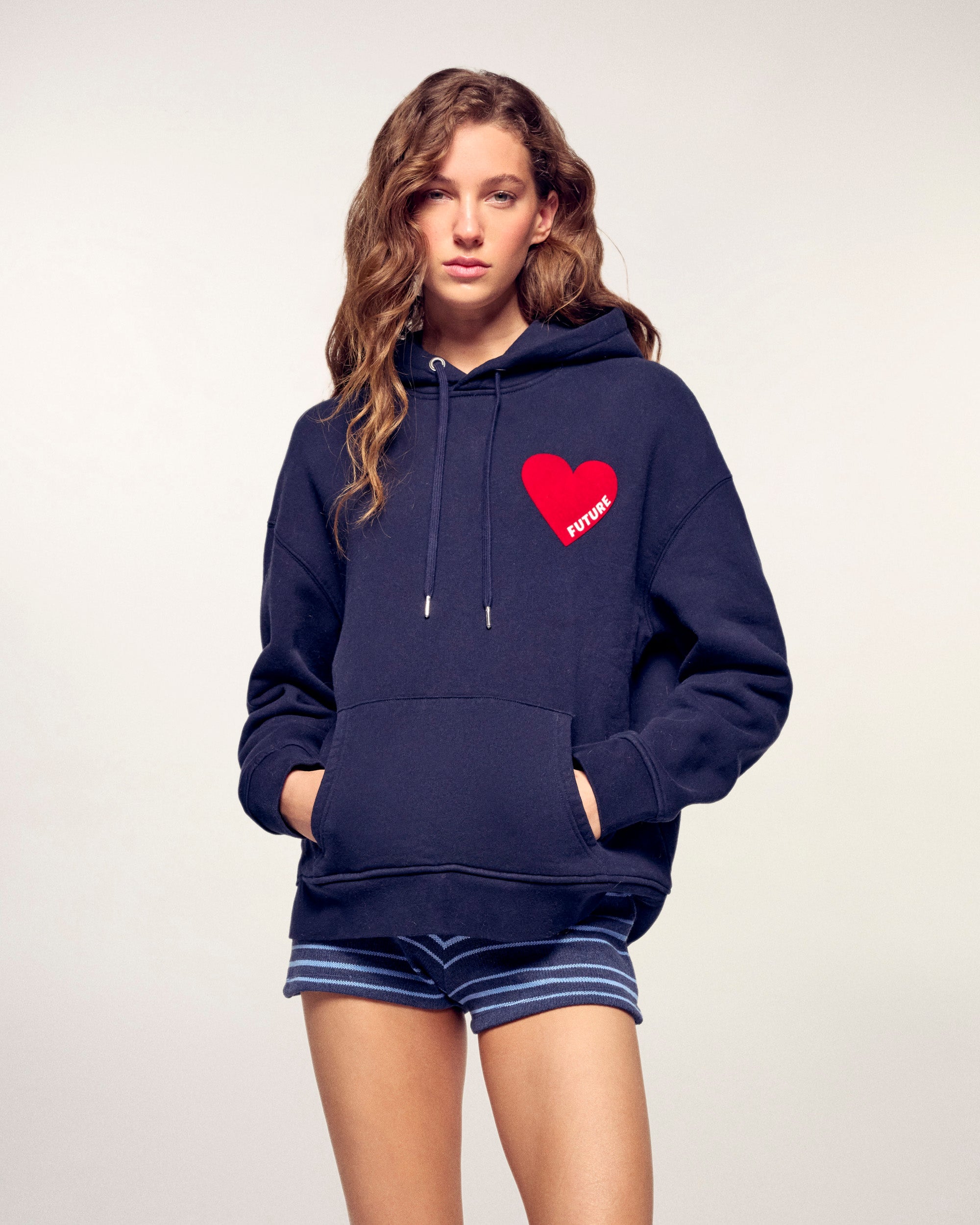 #label: Nathali mesure 1,76m et porte une taille S