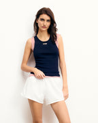 #label: Magdalena mide 1,77 m y lleva una talla S