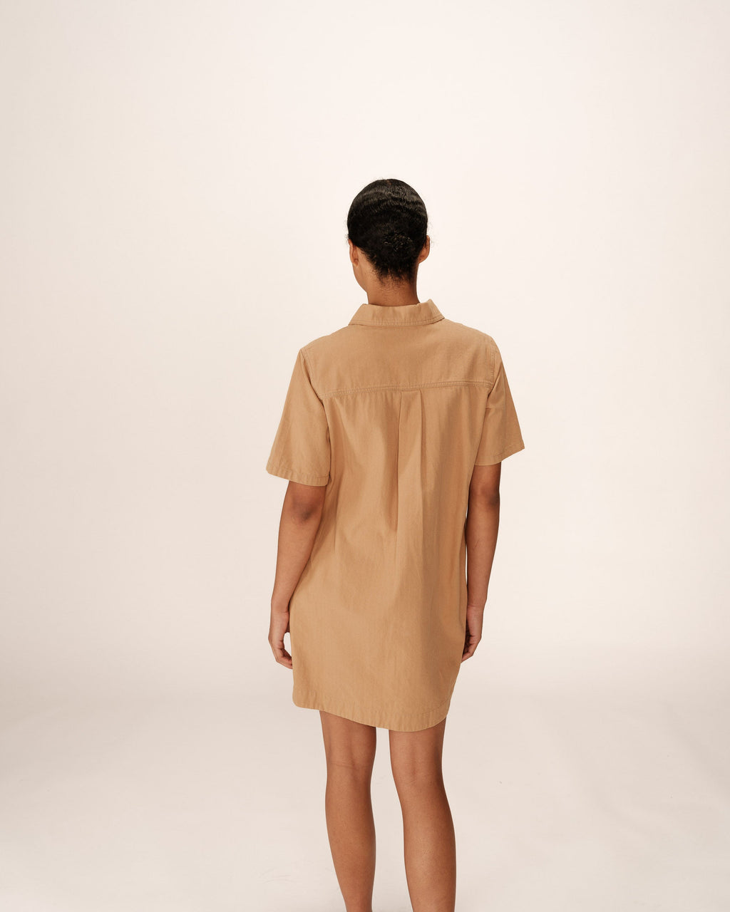 Robe Courte Col Boutonne Camel Philine