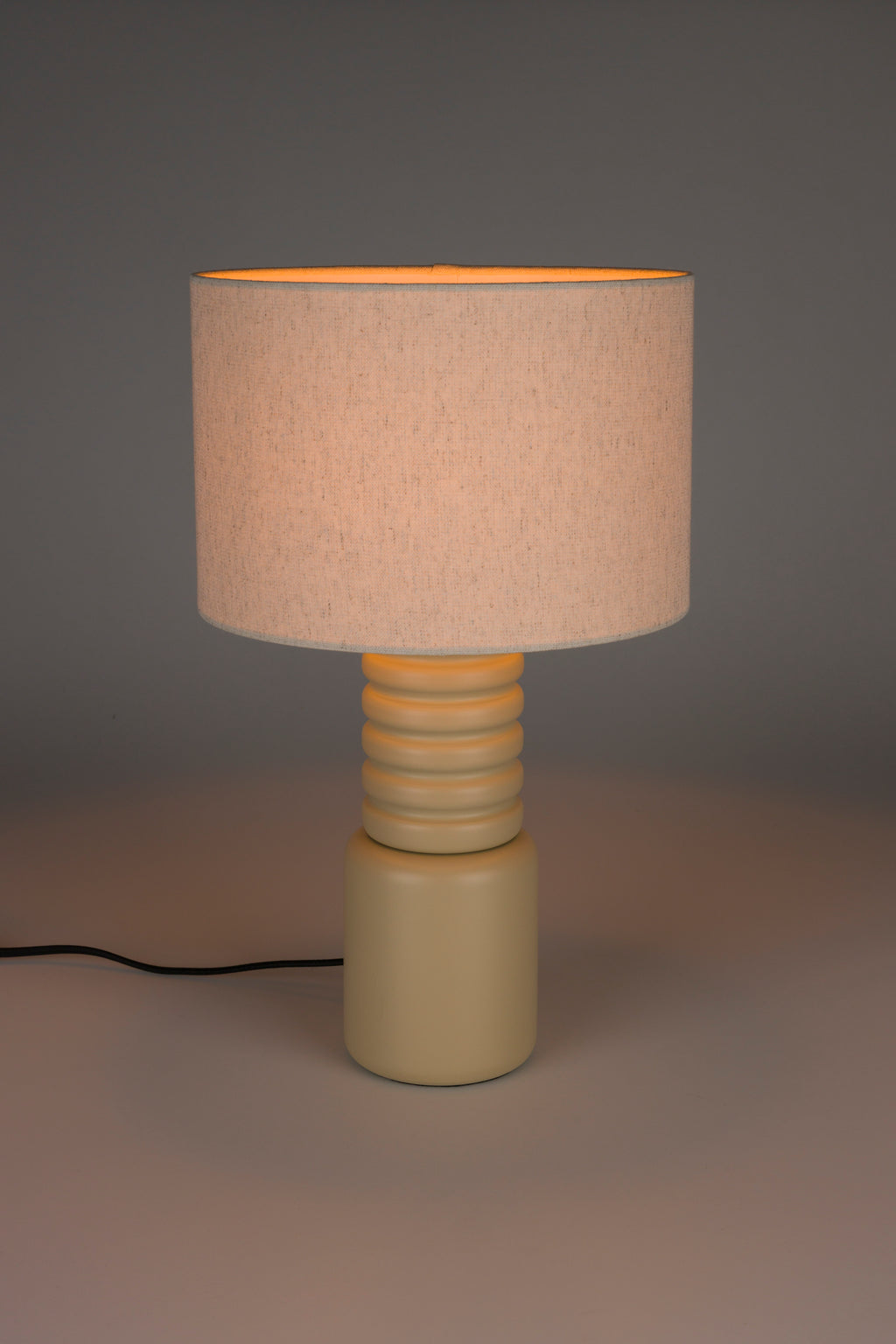 Six - Lámpara De Mesa - Hierro - Beige