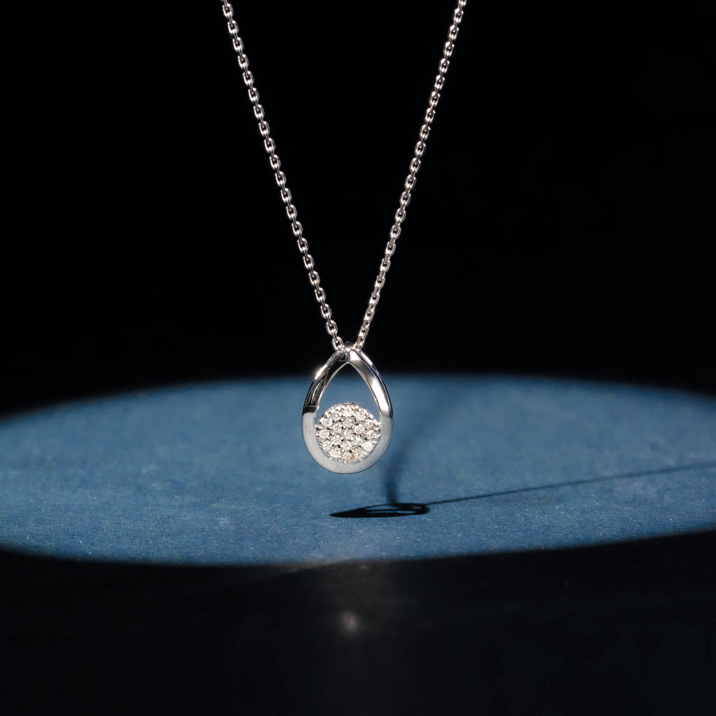 "Sumptuous Drop" Pendant D: 0.06Ct/19 - 375/1000 White Gold