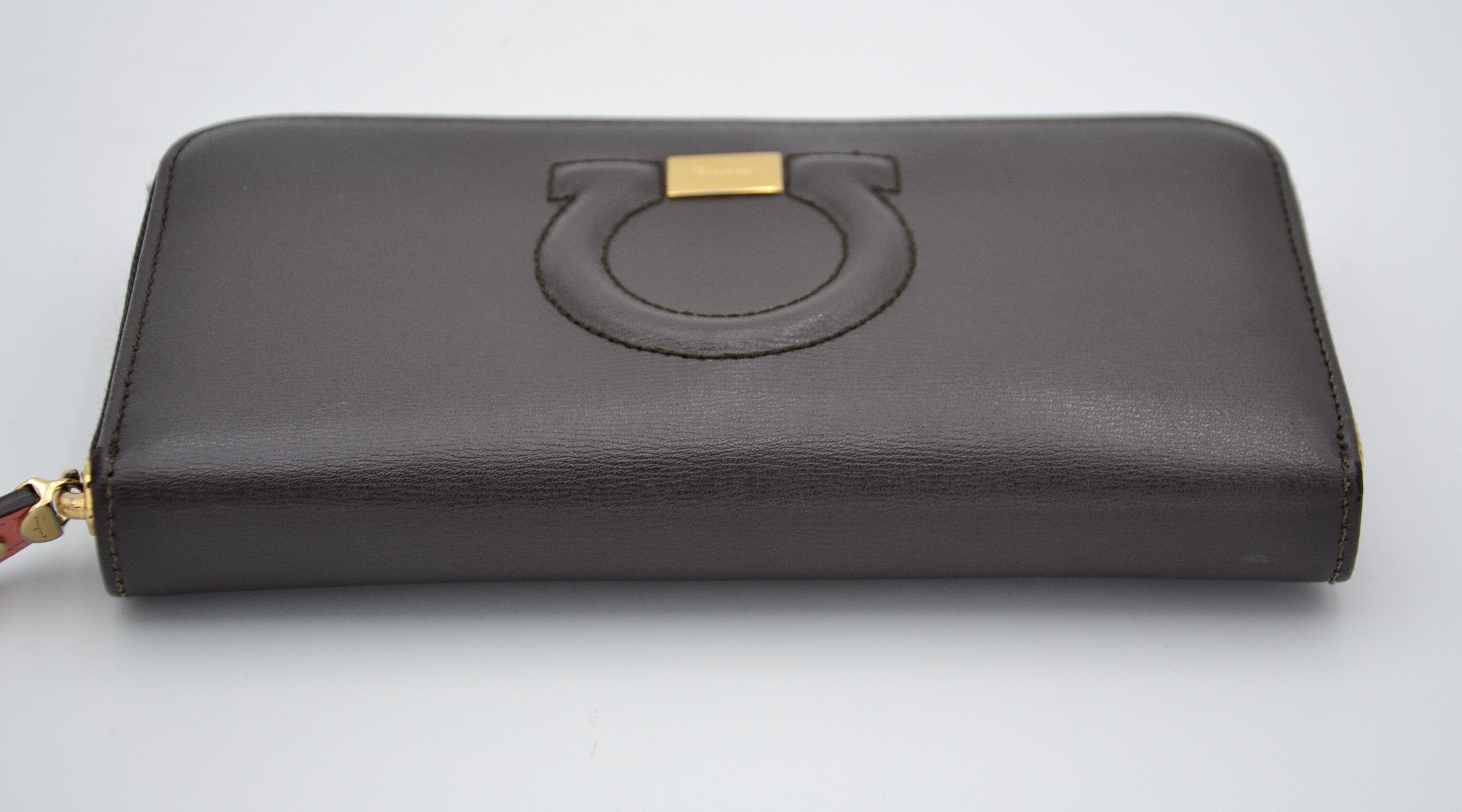 Portefeuille Zippy Salvatore Ferragamo En Cuir