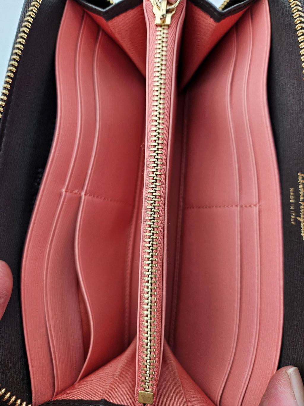 Portefeuille Zippy Salvatore Ferragamo En Cuir