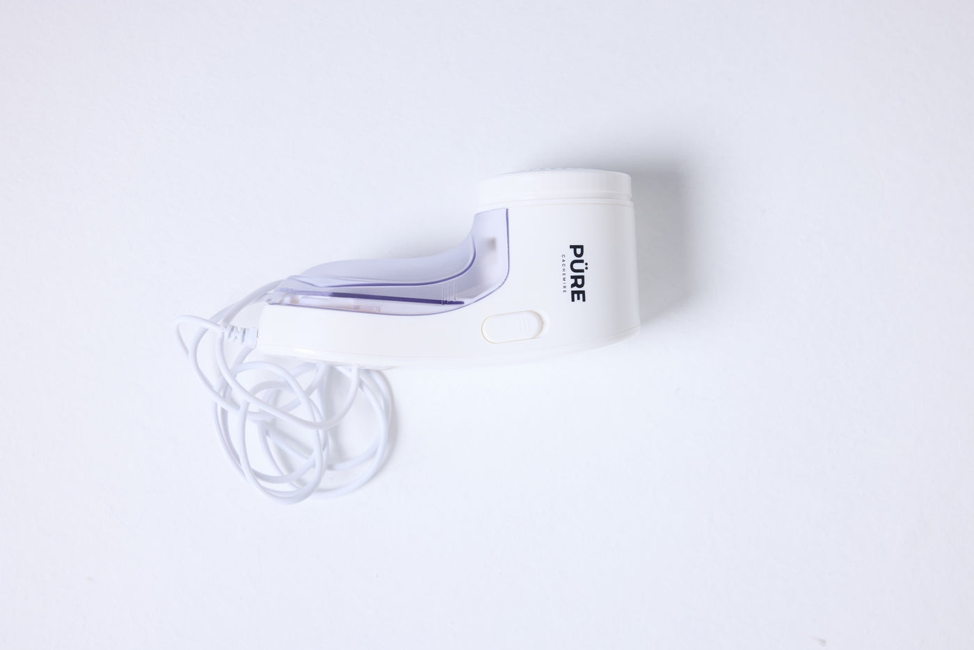 Püre Electric Fabric Shaver - Black and White