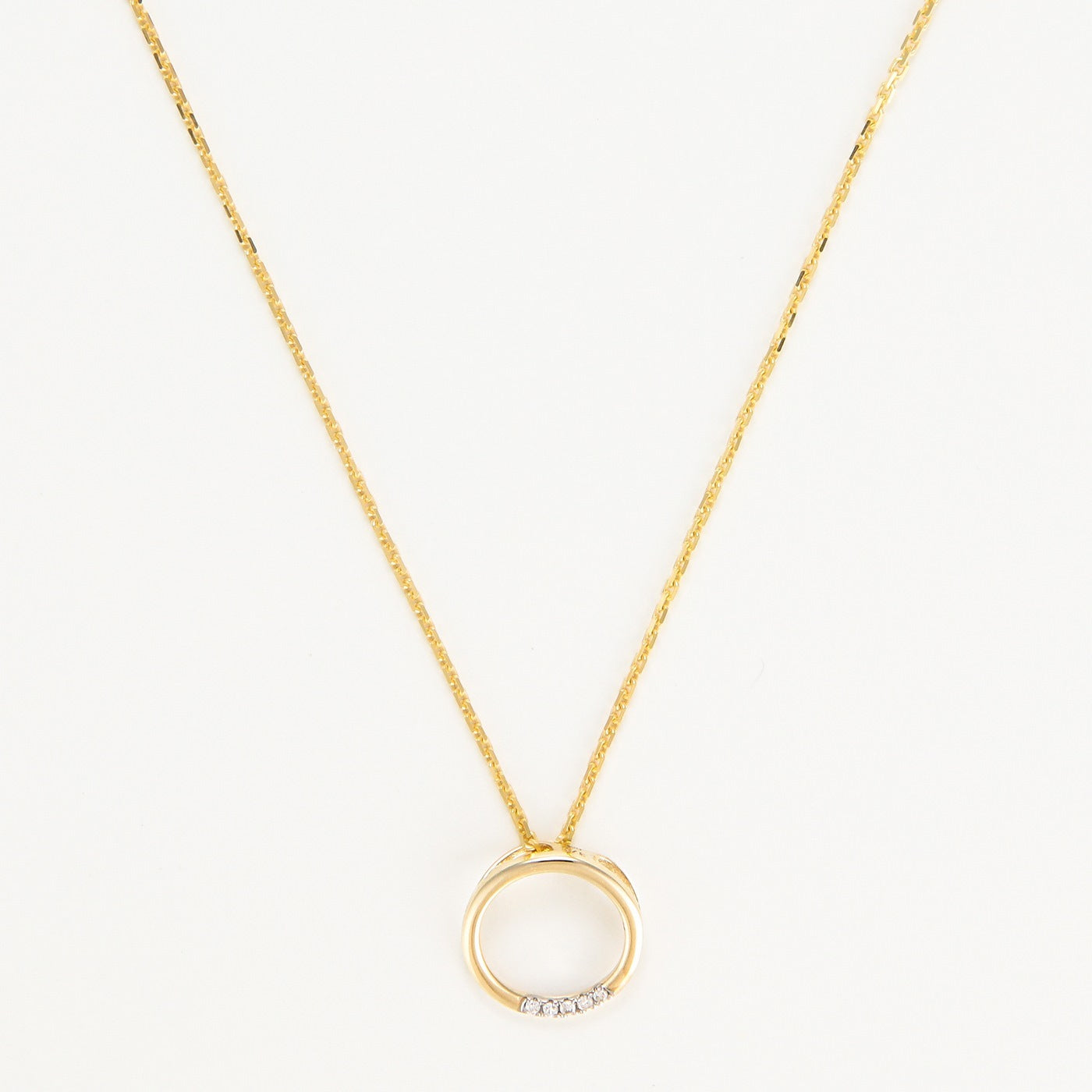 Colgante de Diamantes "Círculo" 0.02/5 - Oro Amarillo 375/1000