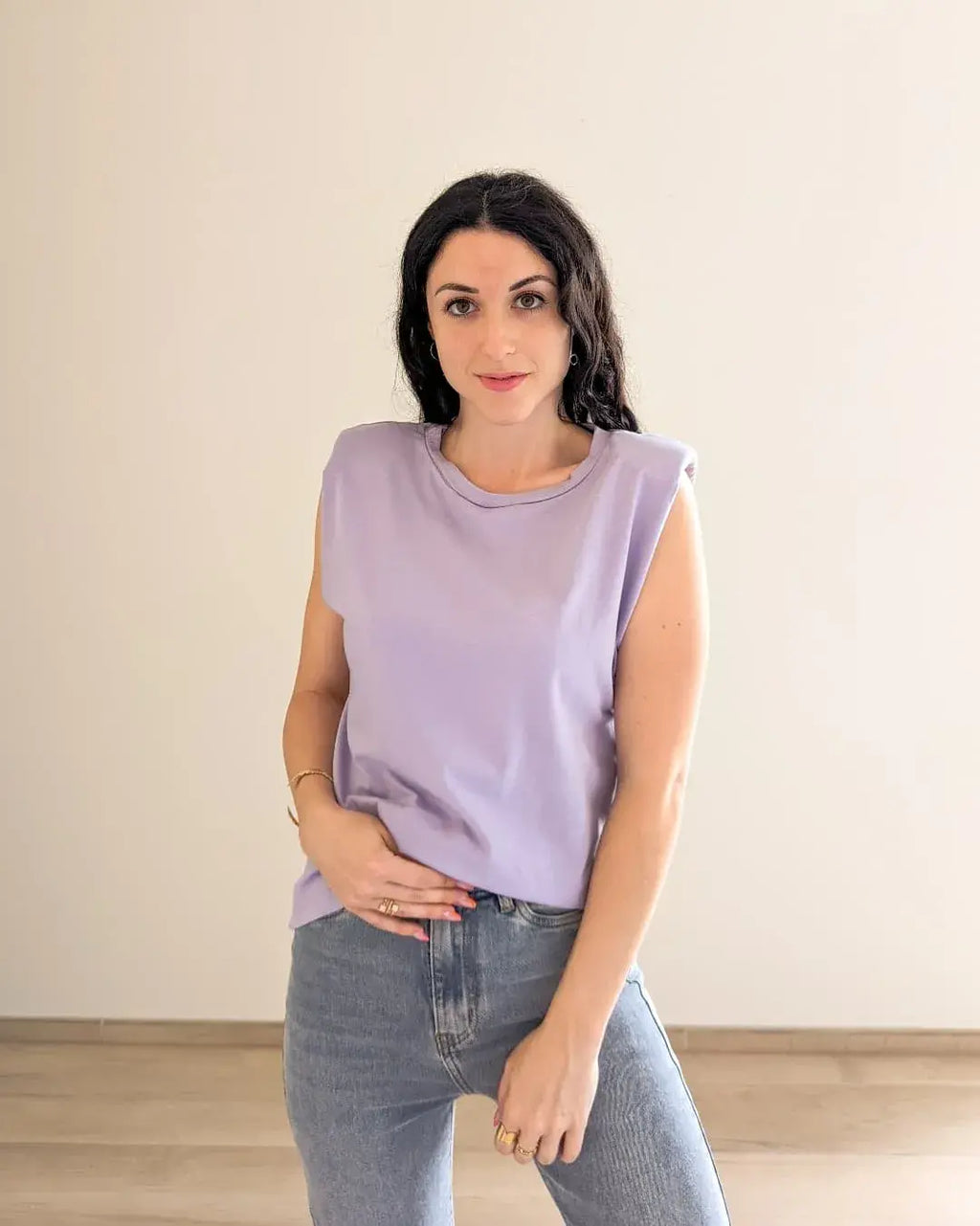 Camiseta con hombreras - Lila
