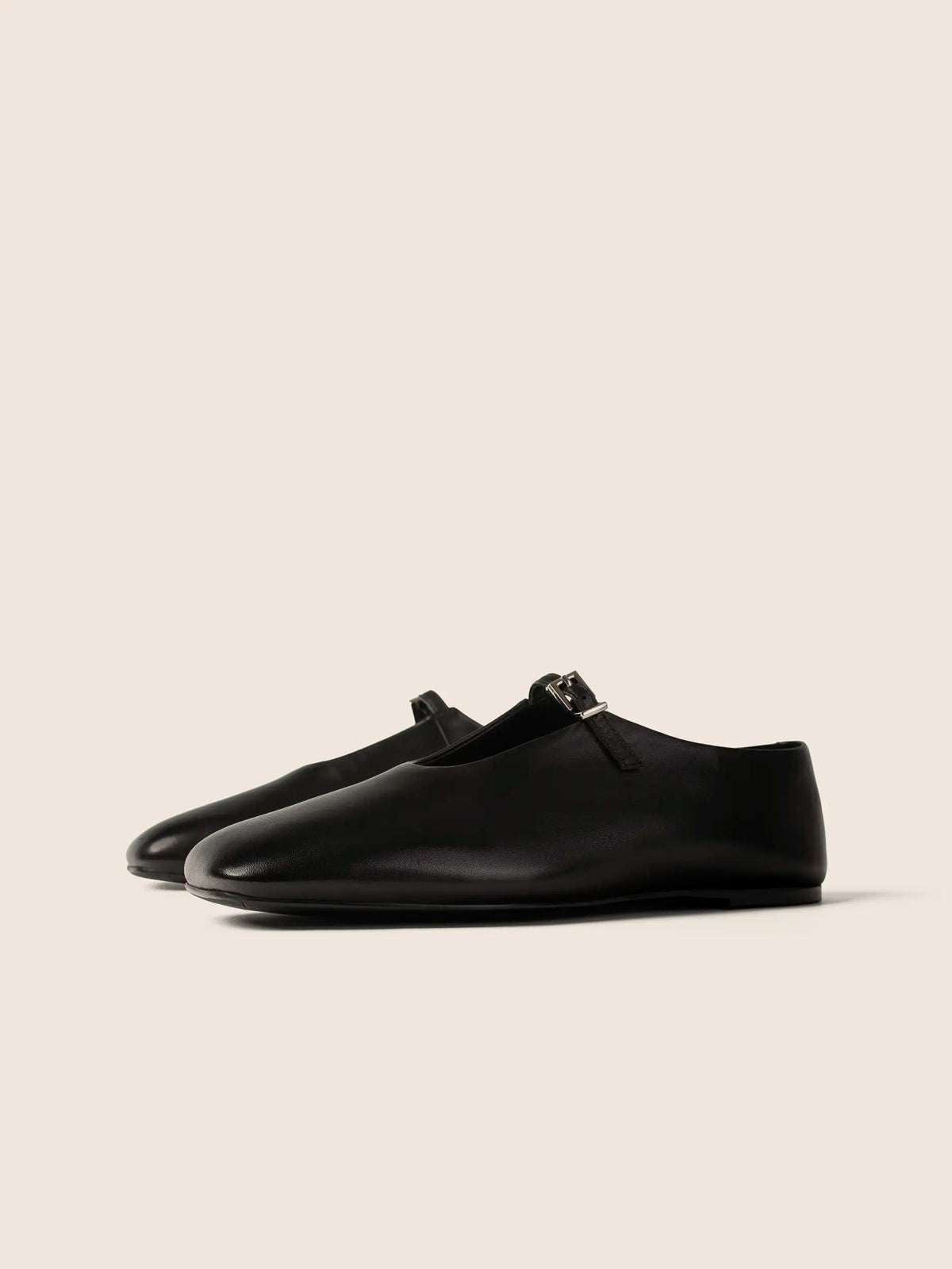 Midnight Carousel Flats - Black