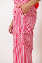 Cargo droit en tissu jacquard à motifs coloris rouge poches italiennes vêtement femme marque parisienne 