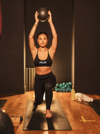 6 Sesiones - Poses Studio