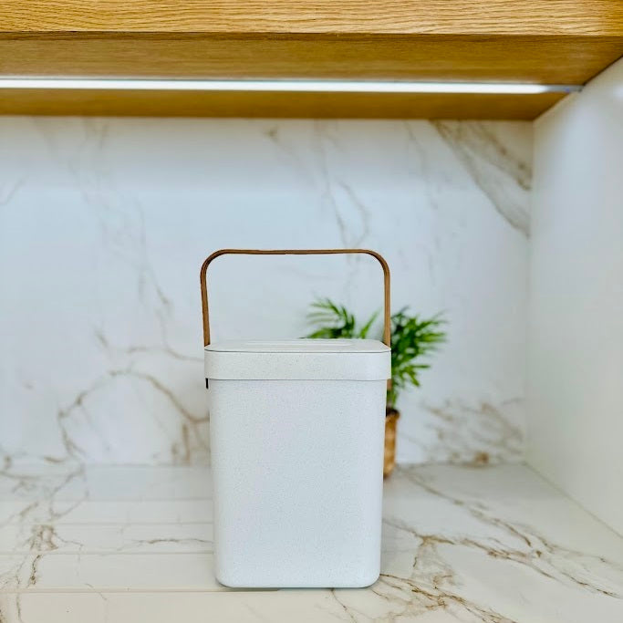 Boden - Cubo de compost de mesa 5L - Plástico reciclado - Blanco