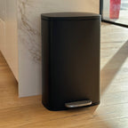 Papelera con pedal Admiral de acero inoxidable - 50L - Negro