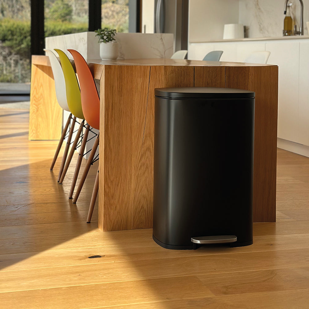ADMIRAL Design Papelera de Cocina con Pedal 50L Negro Mate en Acero Inoxidable con Cubo y Cierre Suave