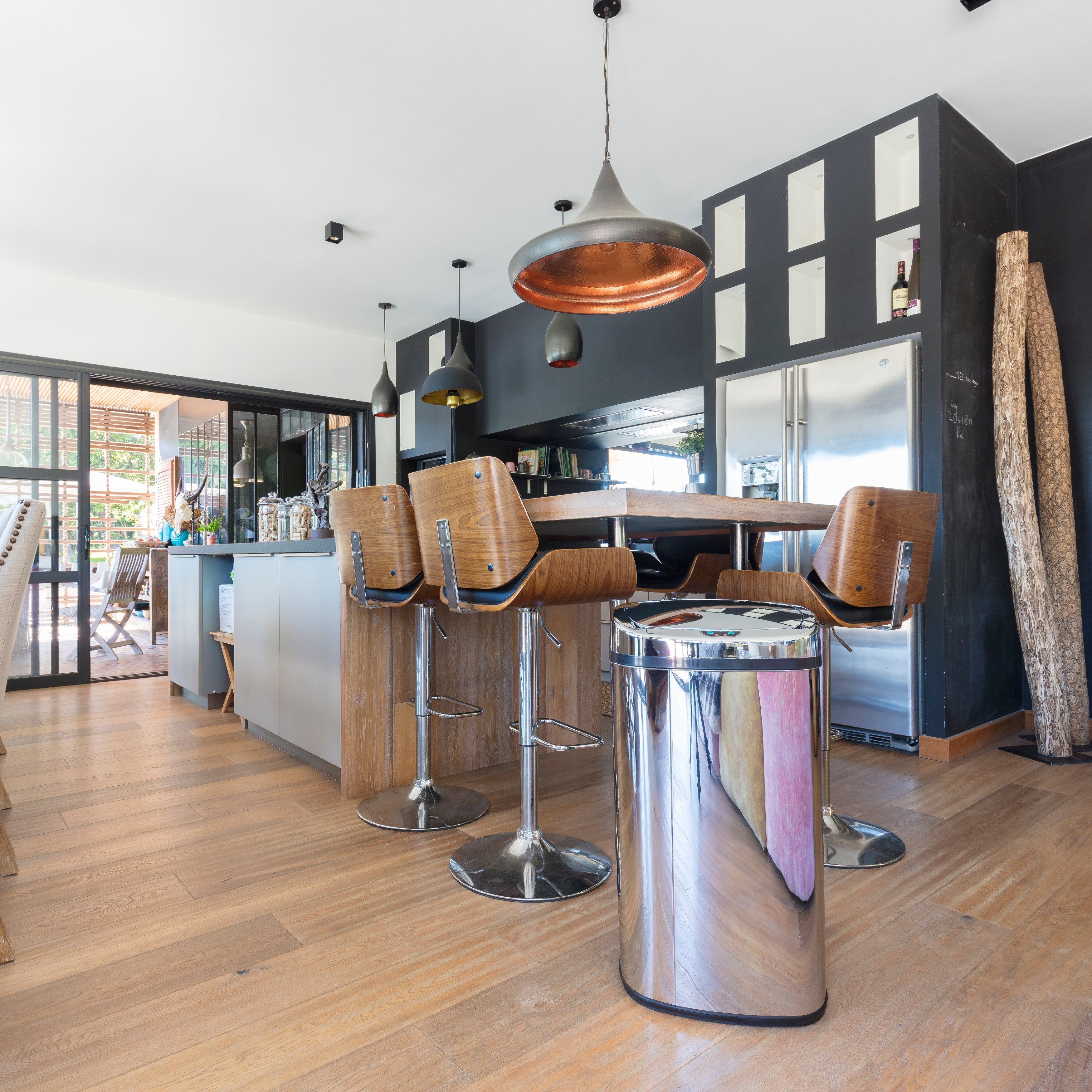 MAJESTIC large capacity 58L automatic kitchen trash can in stainless steel with strapping - REDDECO.com