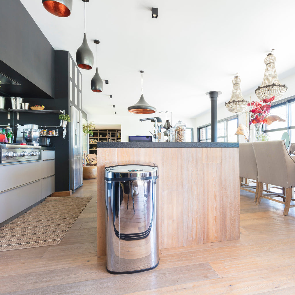 MAJESTIC large capacity 58L automatic kitchen trash can in stainless steel with strapping - REDDECO.com
