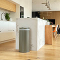 Papelera automática de cocina 42L SOHO Matt Taupe en acero inoxidable con flejes