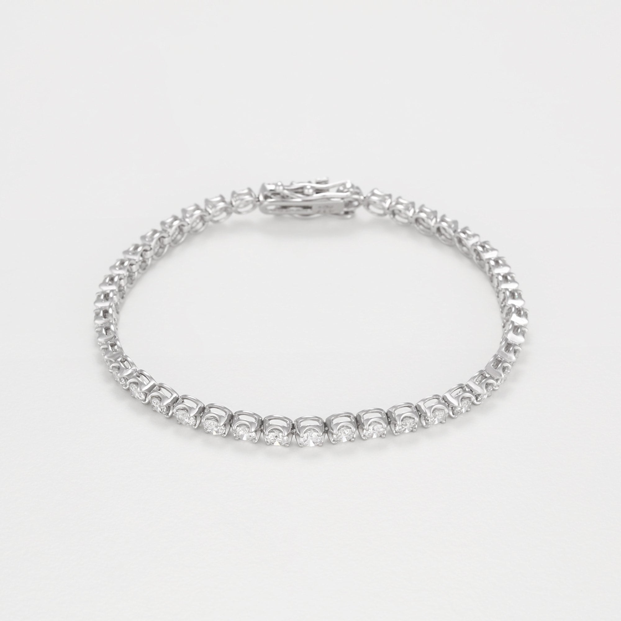 "4 Carat River" Bracelet D4/42 - 375/1000 White Gold