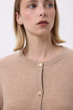 Oversize-Strickjacke mit Rundhalsausschnitt und Goldknöpfen Riva - Cremebeige - Damen