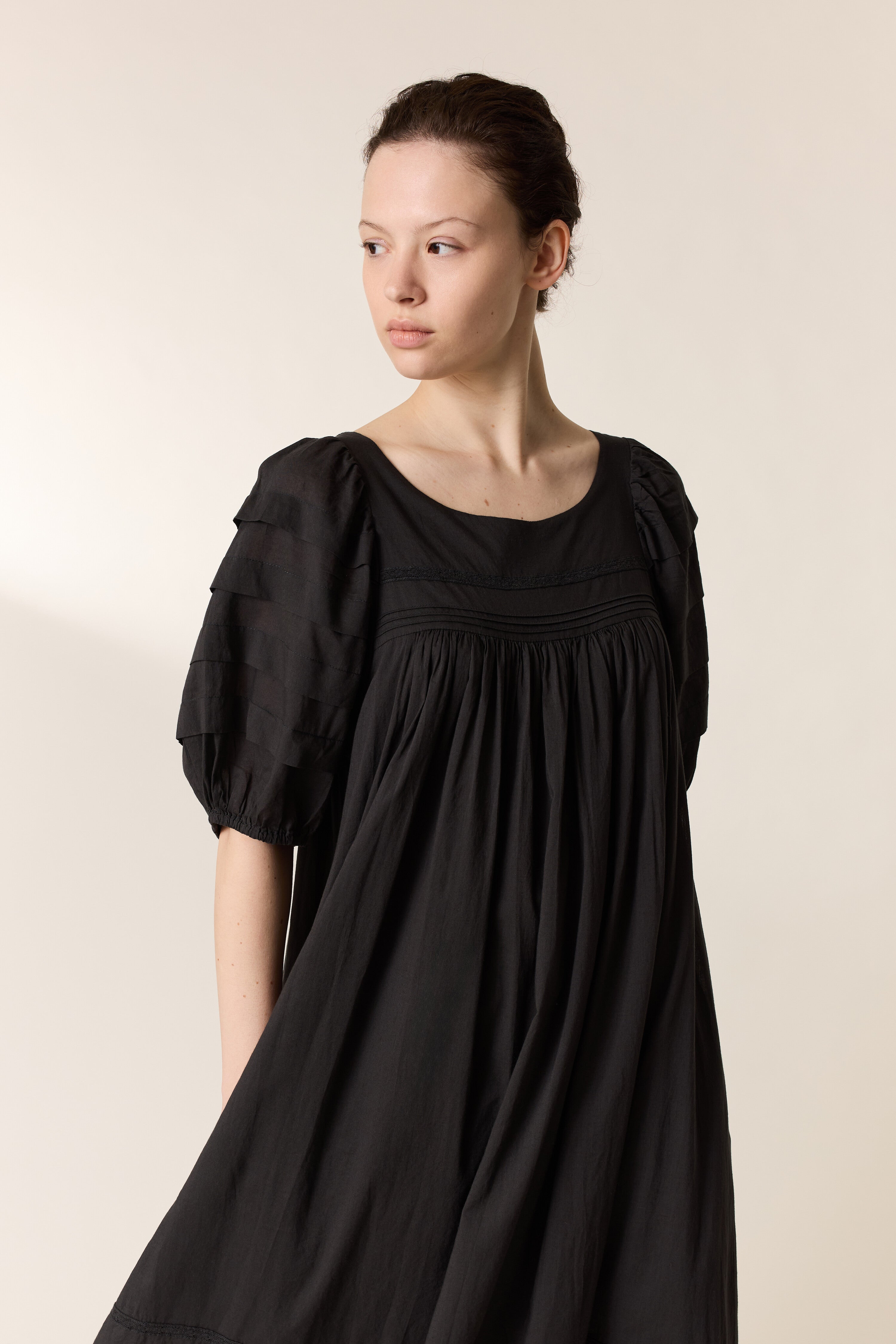 VESTIDO ROSALY DE ENCAJE