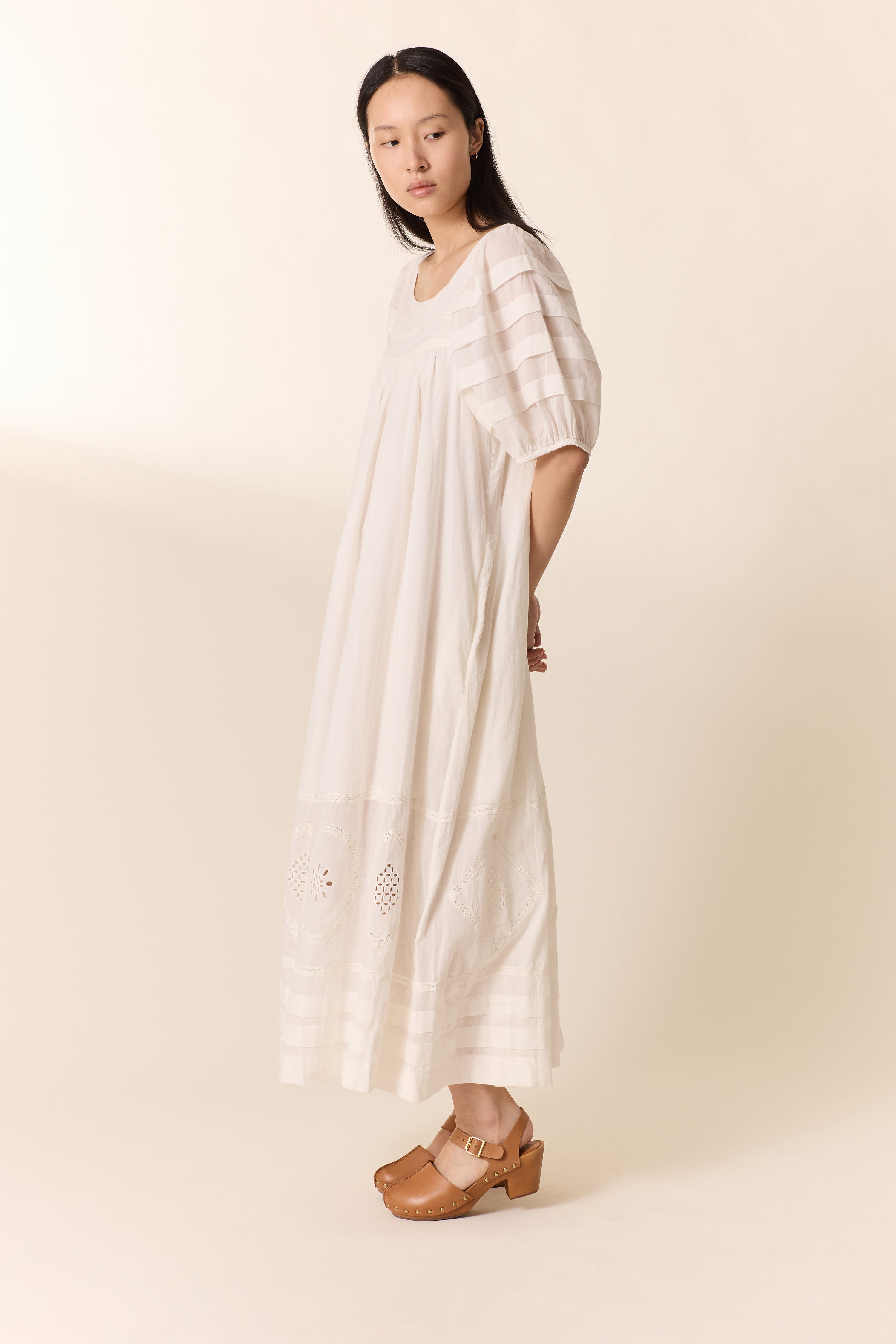 VESTIDO ROSALY DE ENCAJE