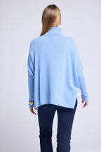 Jersey Cuello Vuelto Poncho Rolanda - Azul Cielo