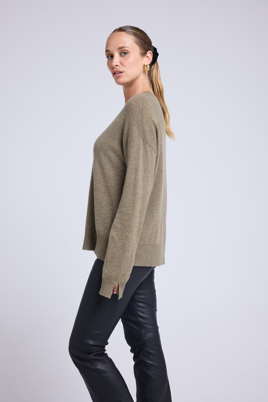 Jersey de Cuello Redondo Oversize Romy - Verde Caqui