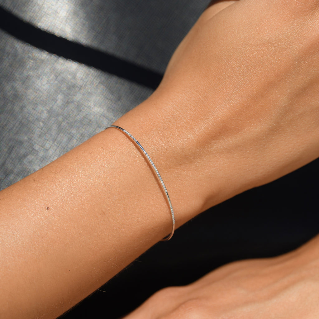 Pulsera "Divided Line Bangle" Diamantes 0.07Ct/36 - Oro blanco 375/1000