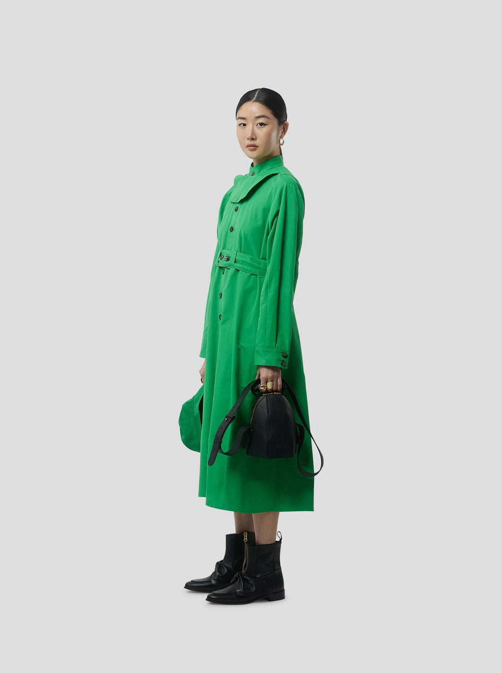 Vestido Kurtis en tejido técnico suave verde Kelly