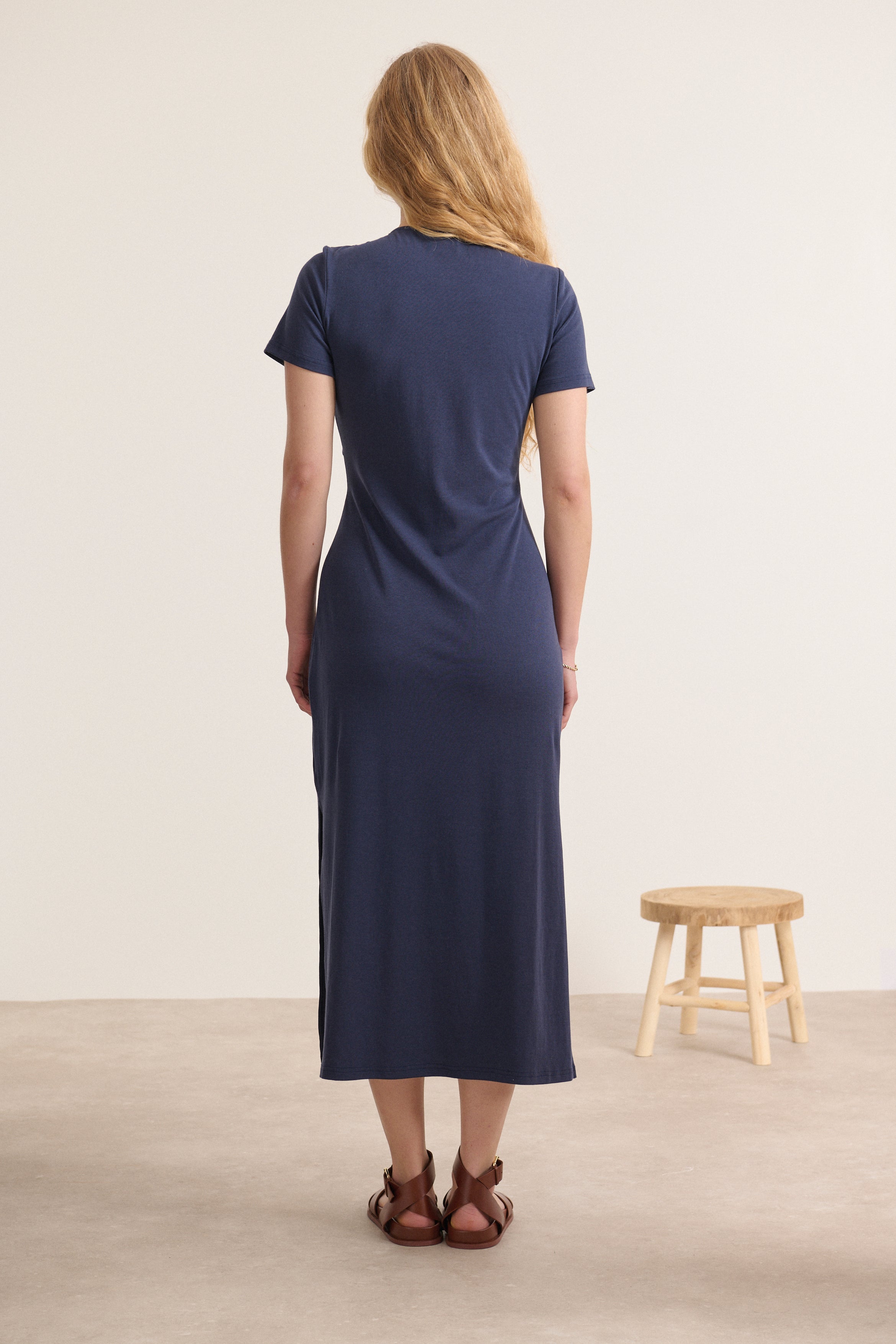 Outfit with bow at the front and V-neck navy color midi length trendy t-shirt format Women's clothing French brand