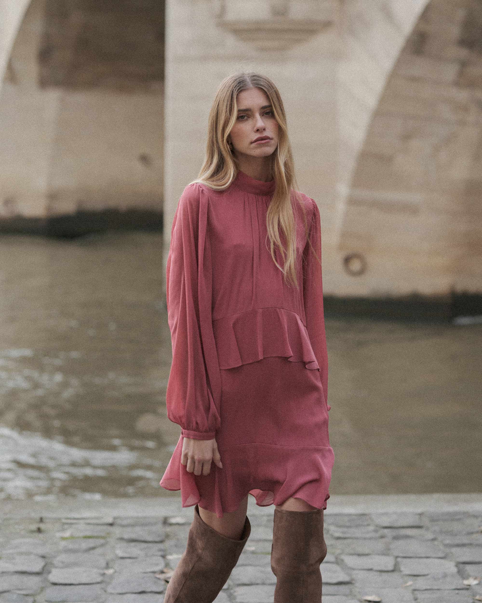 Short Fluid Dress With Ruffle Blush Sahelle